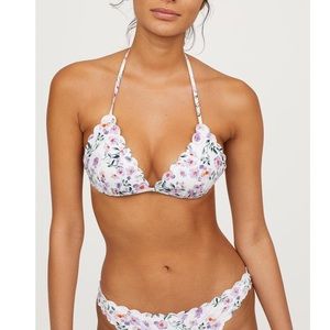 white and pink floral bikini with scallop trim h&m
